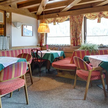 Hotel Wiesenhof Sand in Taufers
